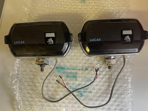 Two lucas square light - two,